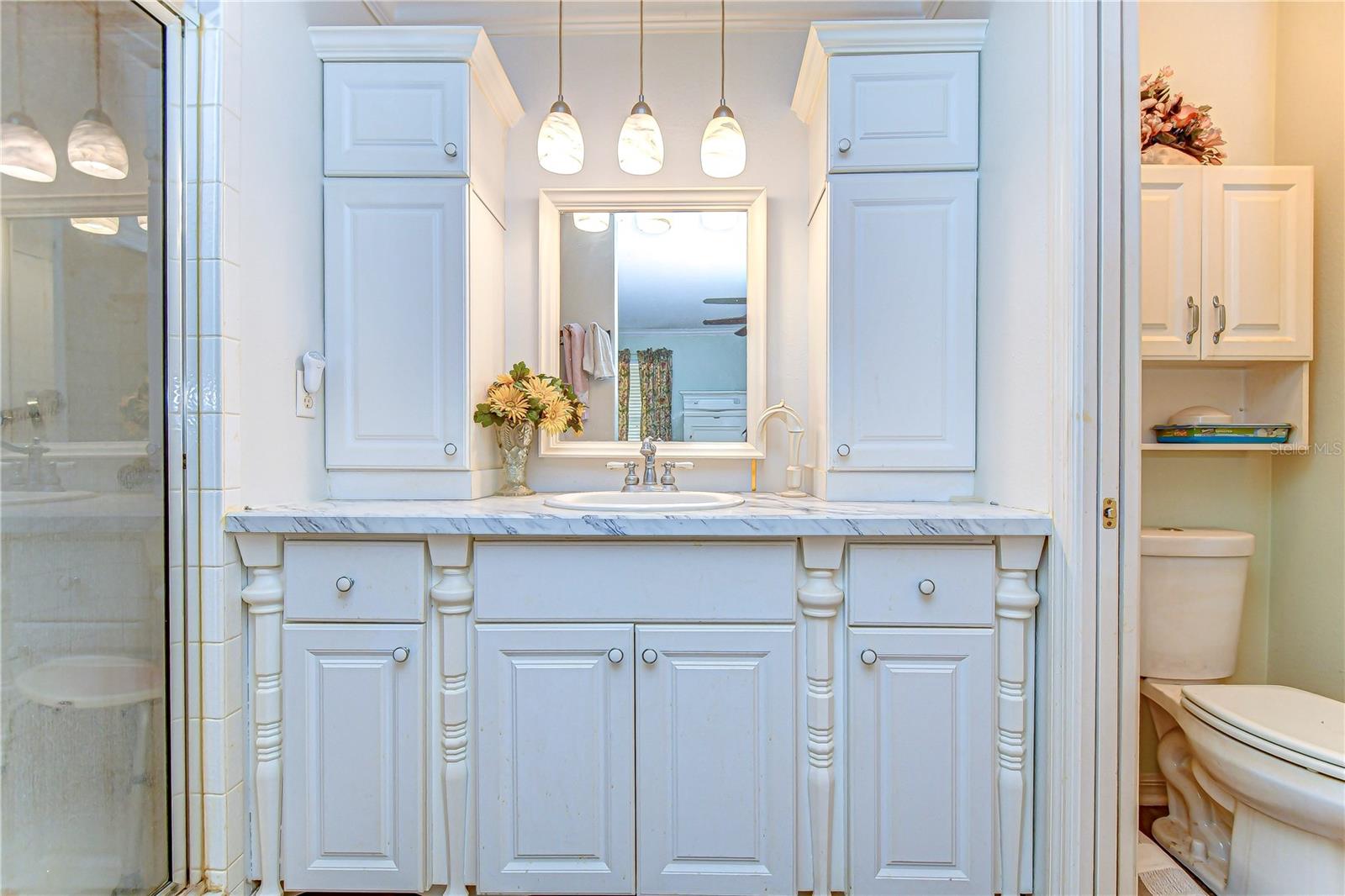 5906 GREENBRIAR CT — photo 17
