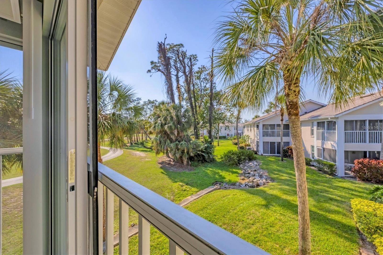 809 MONTROSE DR #203 — photo 12