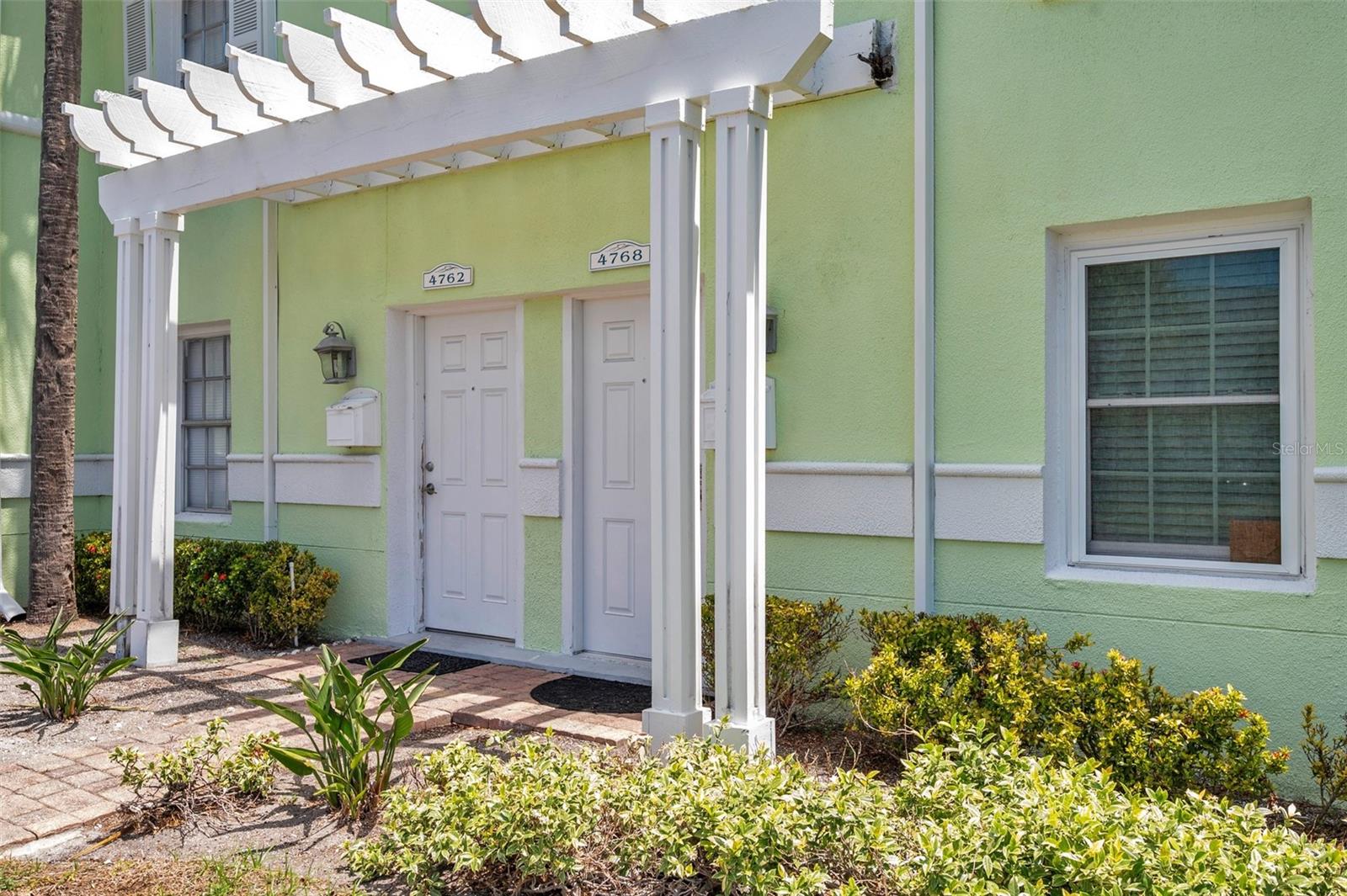 4768 COQUINA KEY DR SE — photo 2