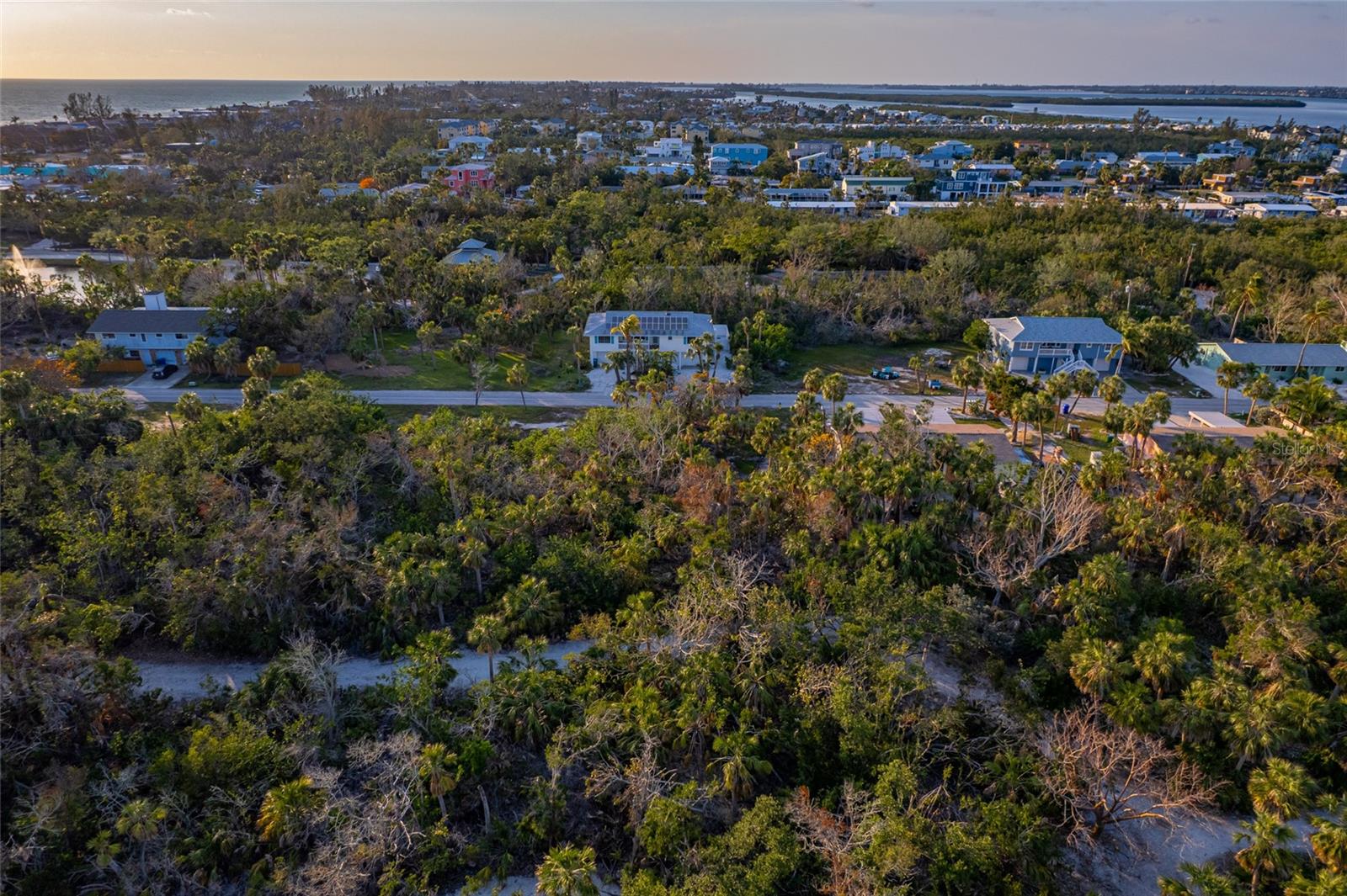 560 GULF BAY RD — photo 23