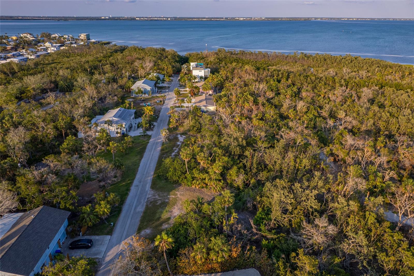 560 GULF BAY RD — photo 25