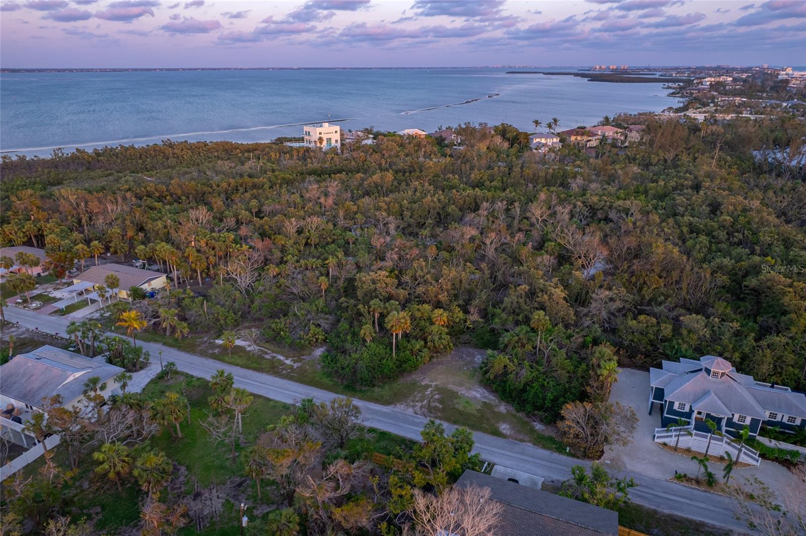 560 GULF BAY RD — photo 18