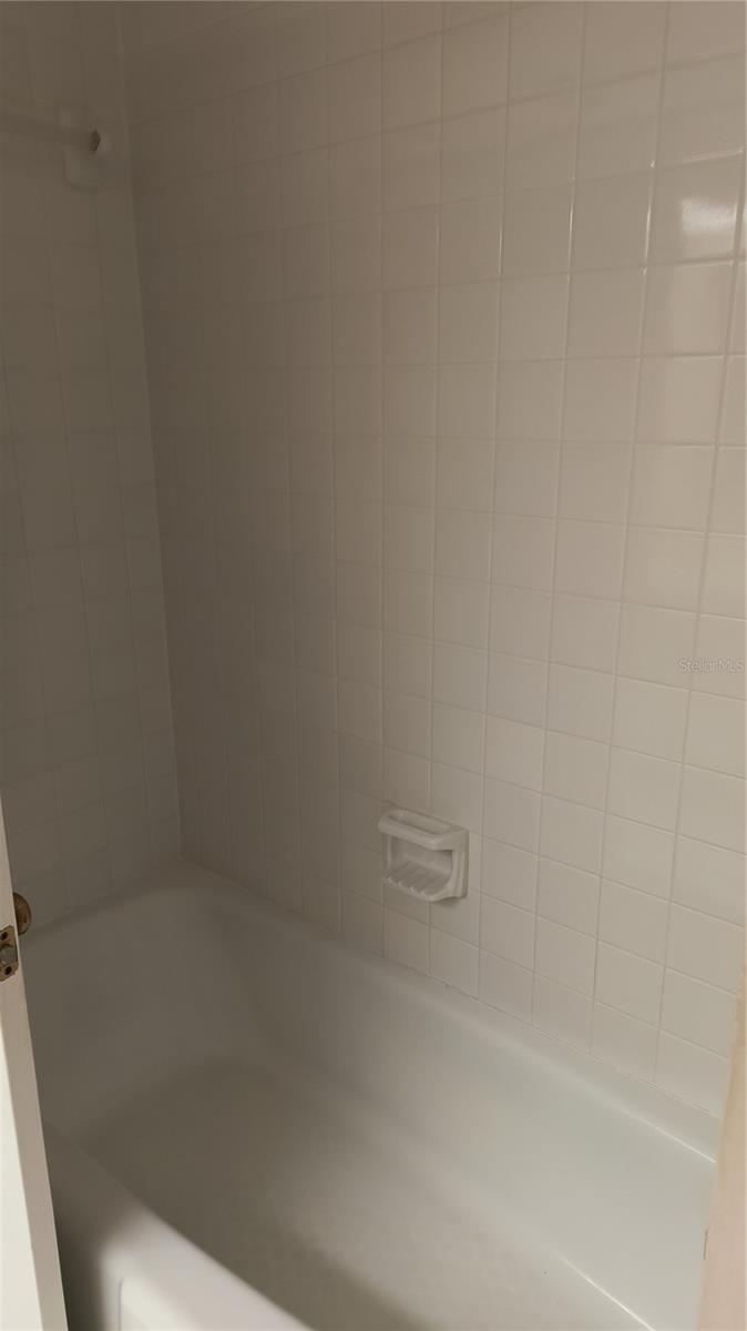 Home in BELLEAIR — photo 12