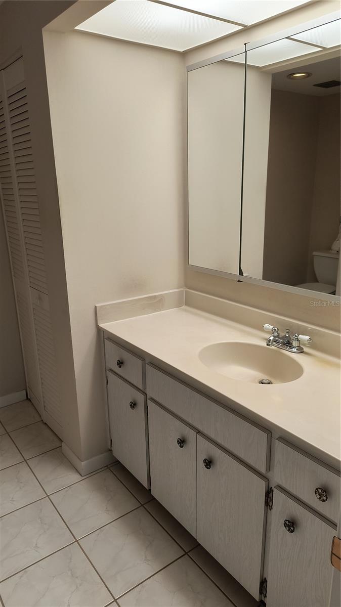 Home in BELLEAIR — photo 8