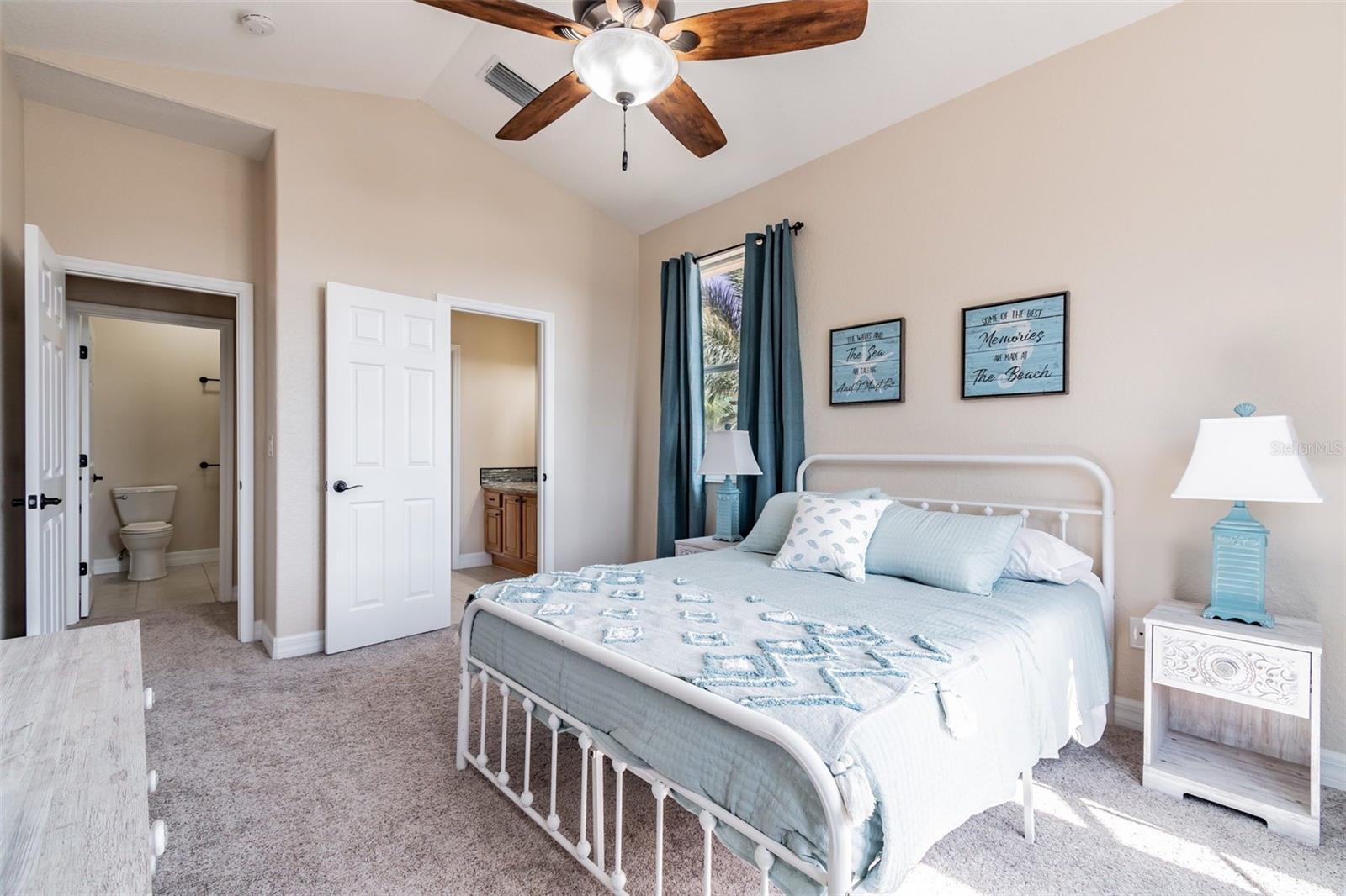 539 TREVISO DR — photo 21