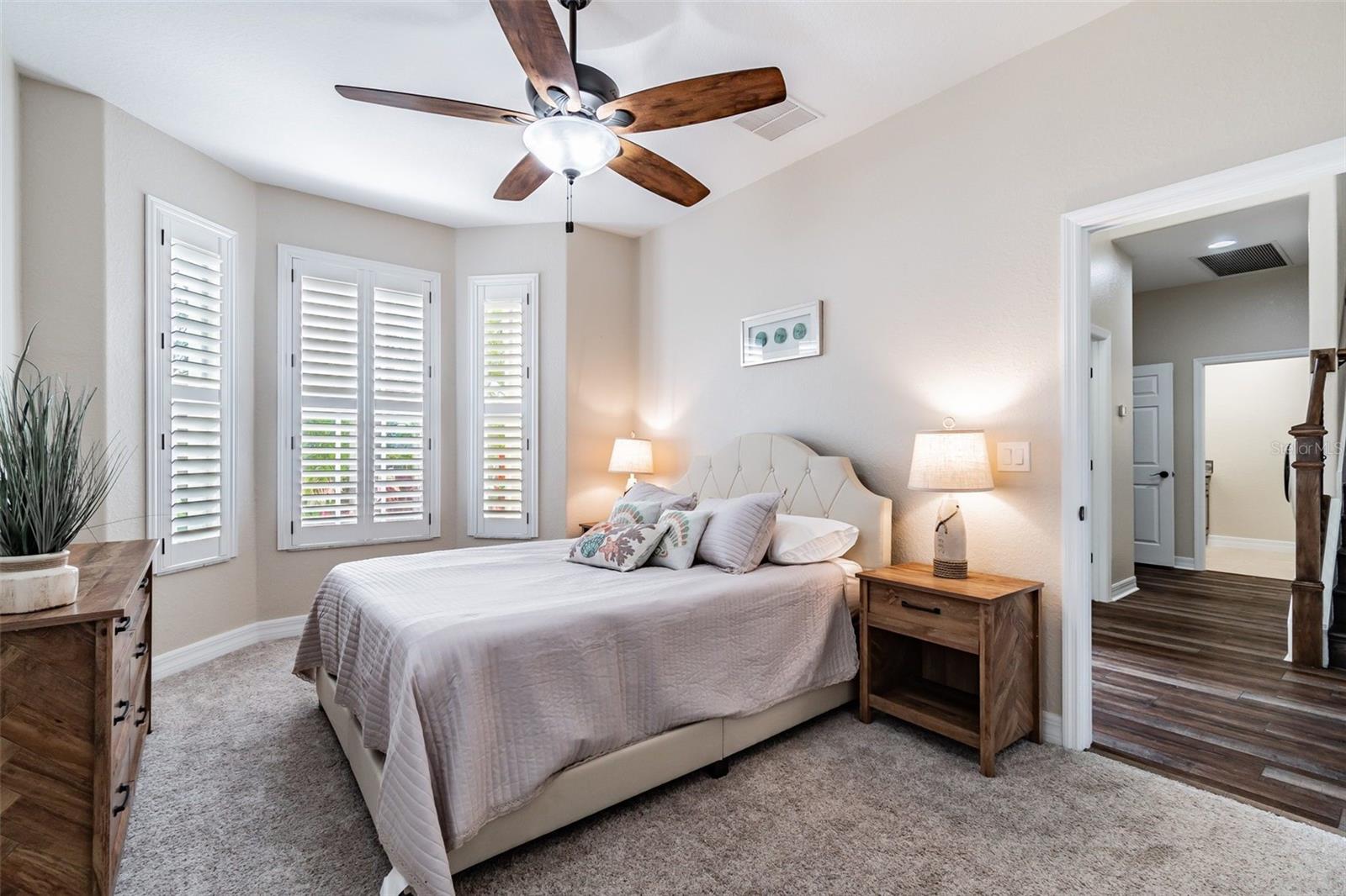 539 TREVISO DR — photo 18