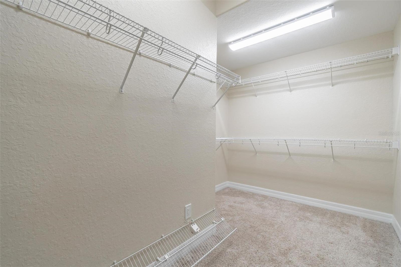 539 TREVISO DR — photo 17