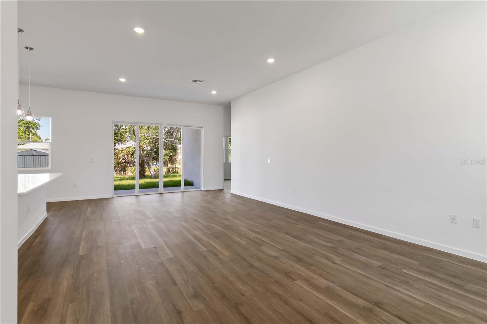 4344 JASLO AVE — photo 11