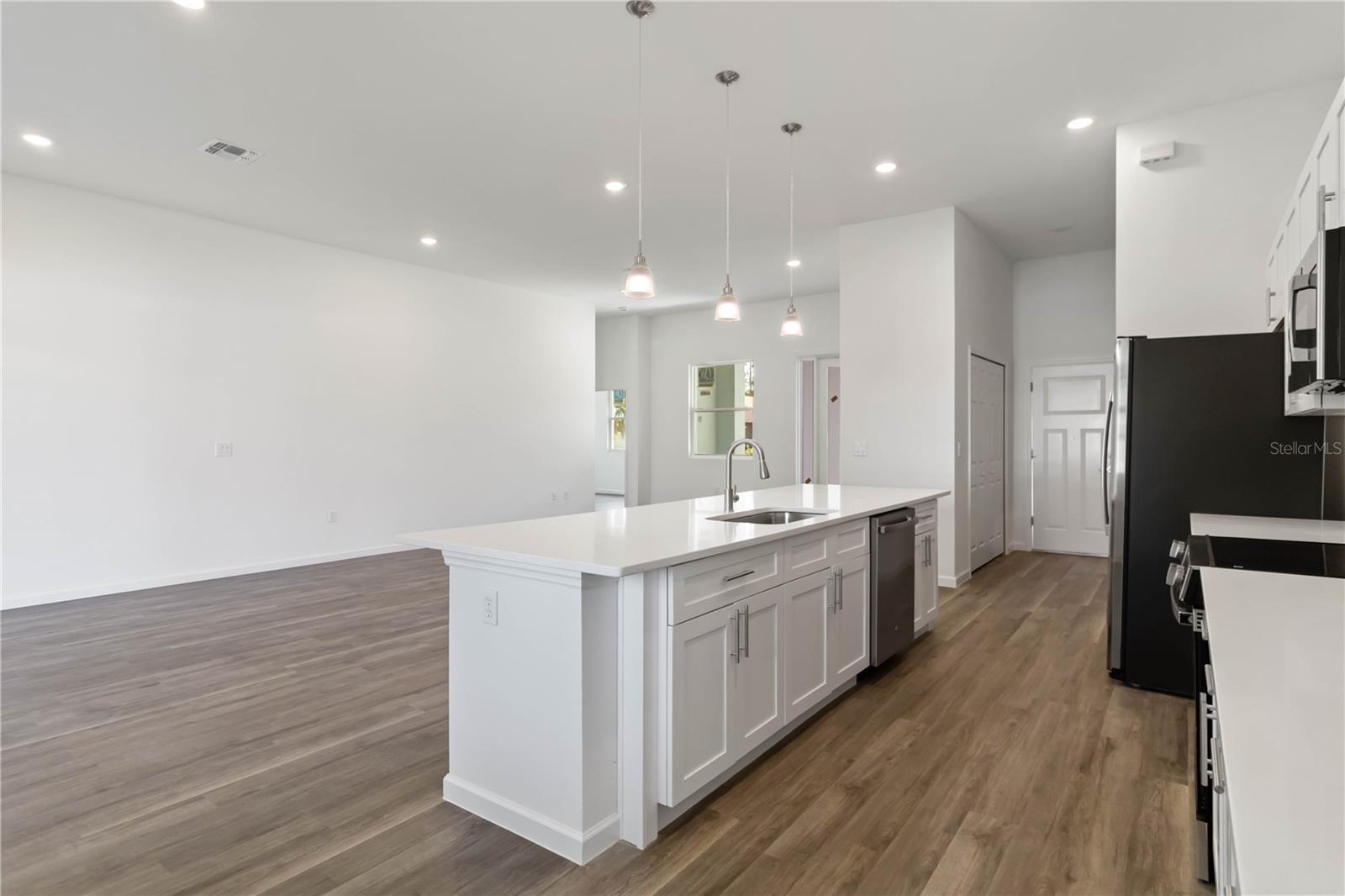 4344 JASLO AVE — photo 13