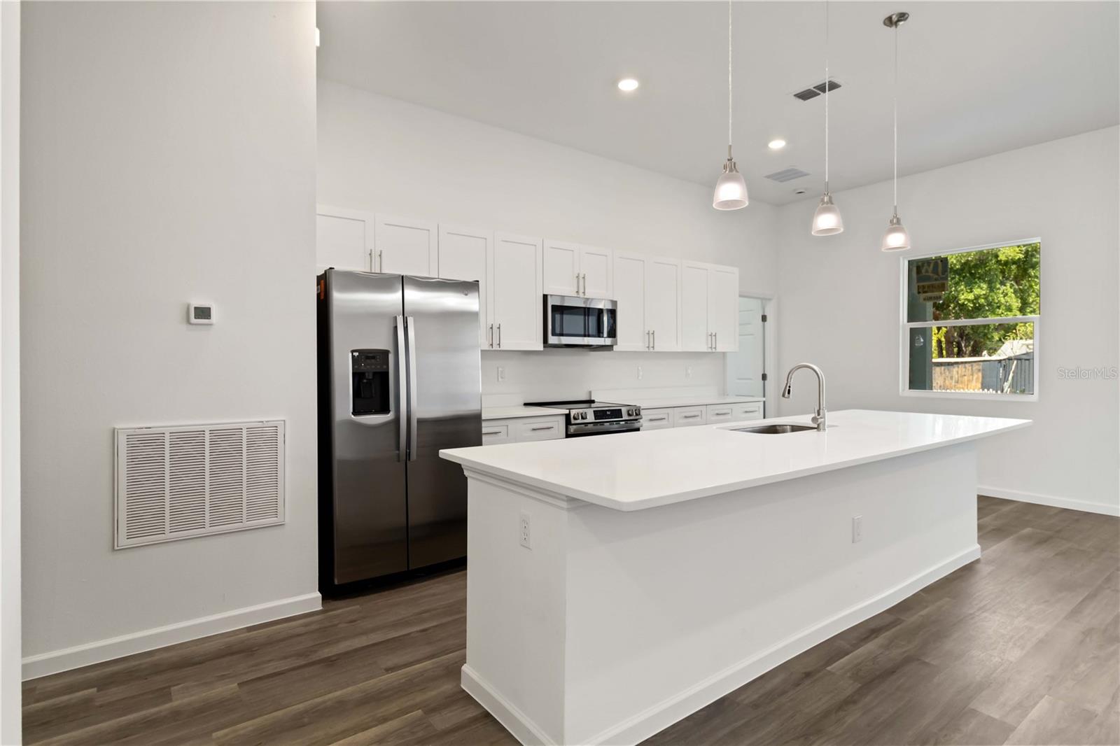 4344 JASLO AVE — photo 12