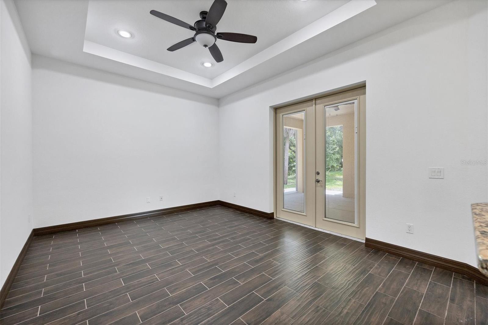 431 SEVILLA ST — photo 18