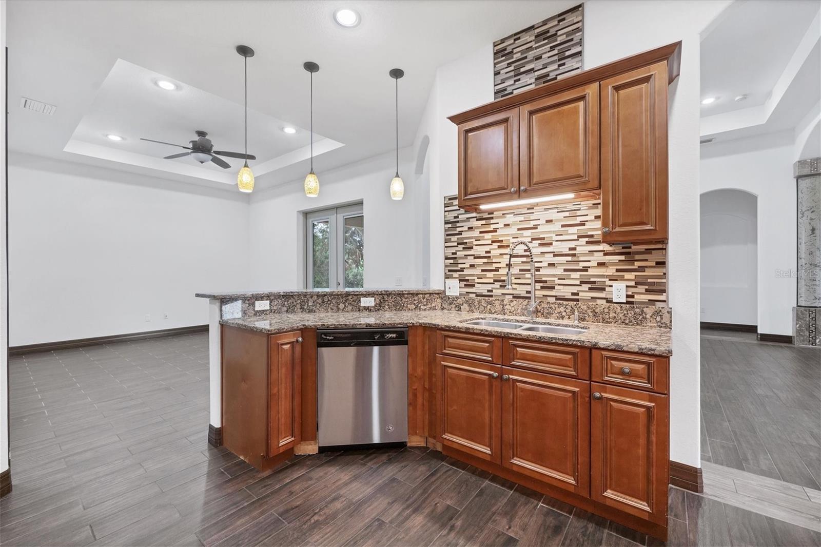 431 SEVILLA ST — photo 17