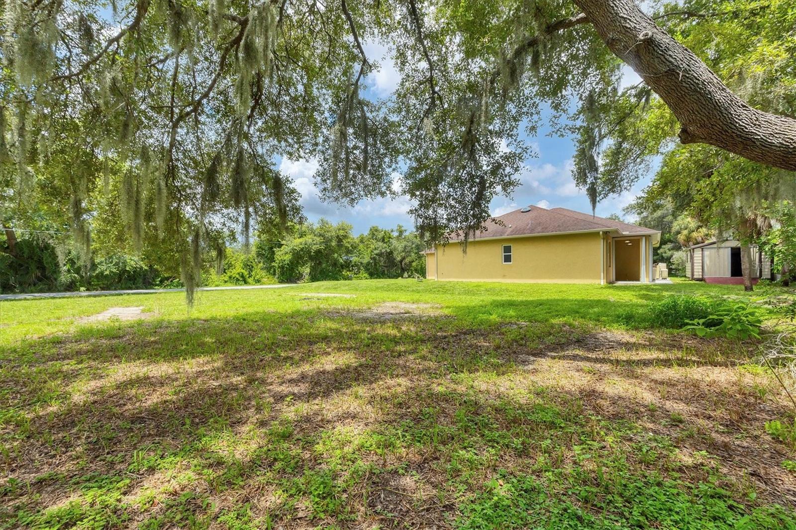 431 SEVILLA ST — photo 34
