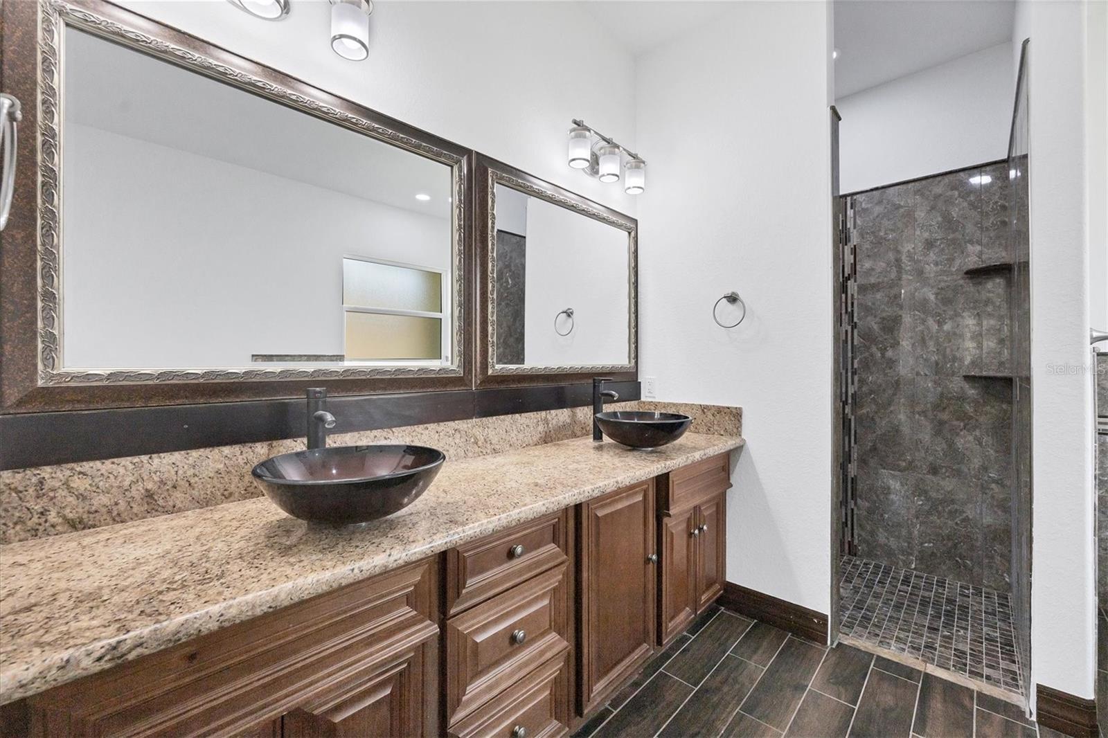 431 SEVILLA ST — photo 25