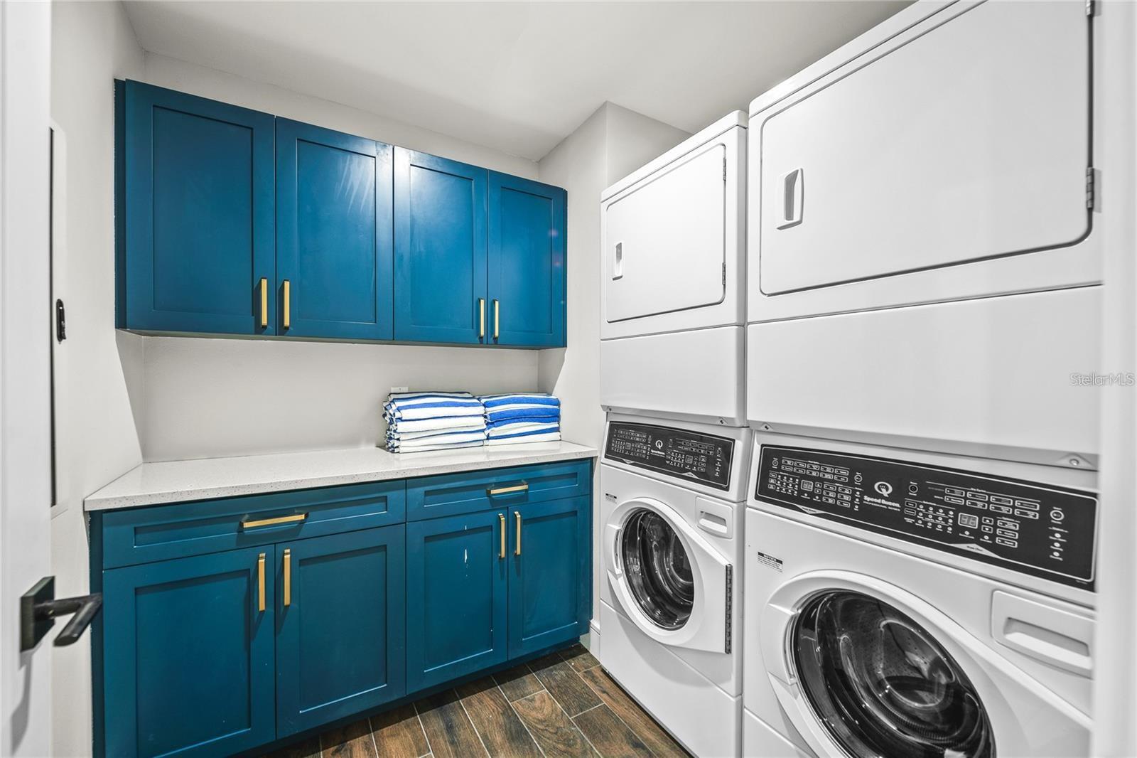 135 GRANT DR — photo 36