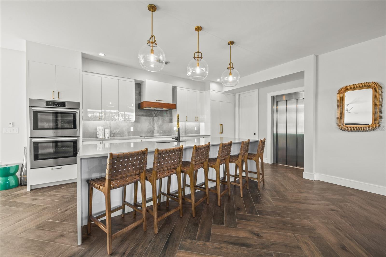 135 GRANT DR — photo 10
