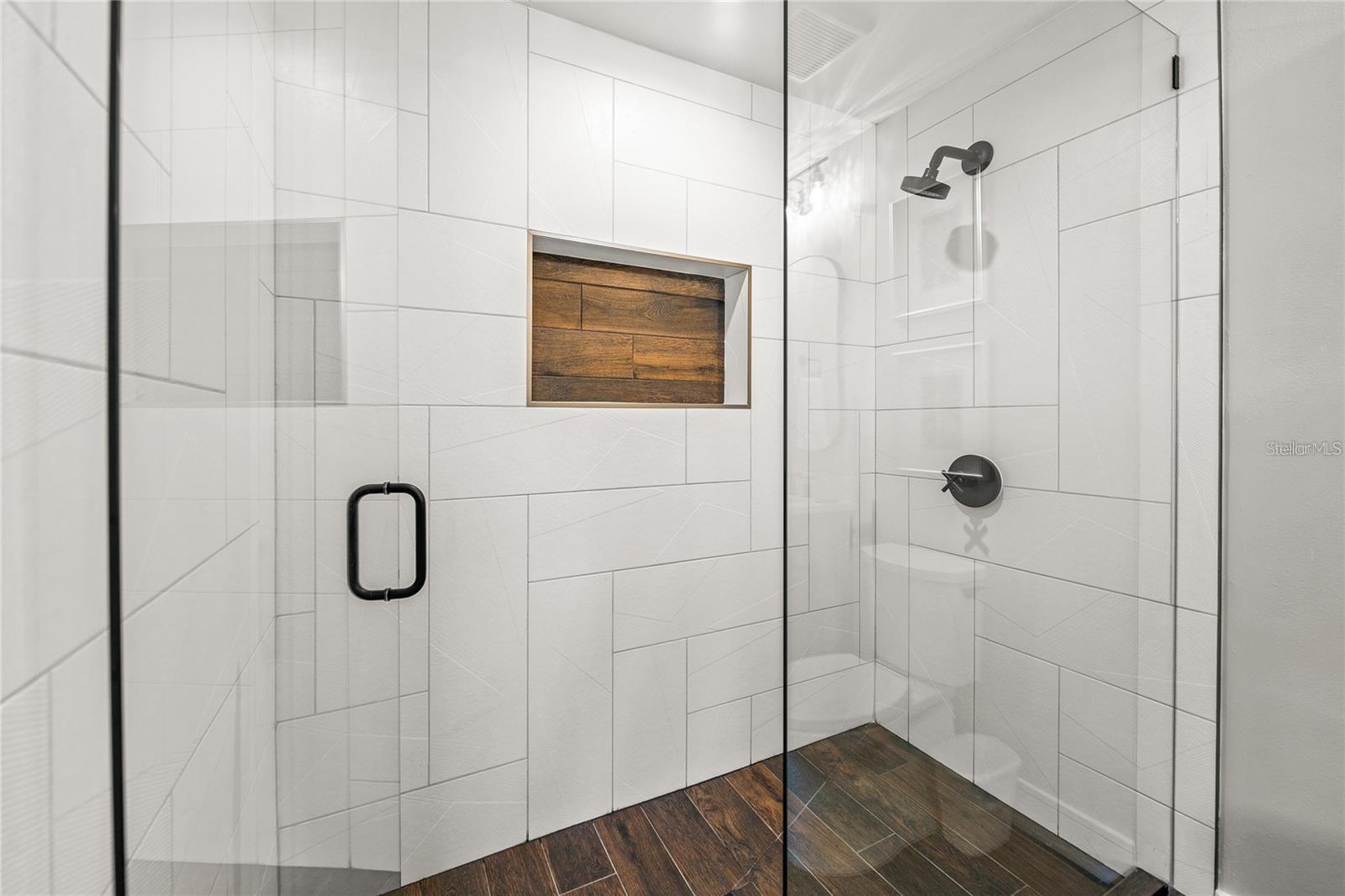 135 GRANT DR — photo 25