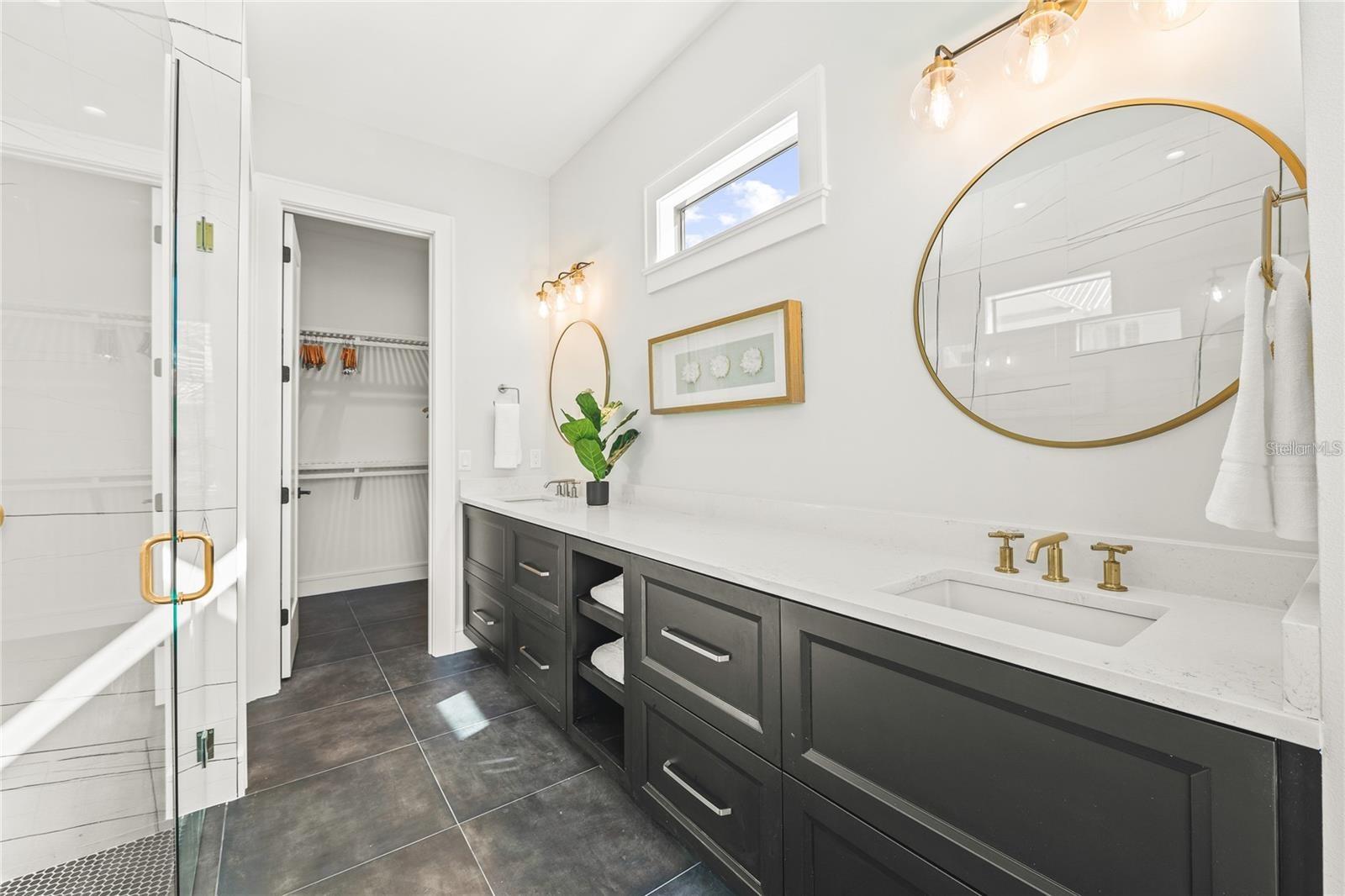 135 GRANT DR — photo 47