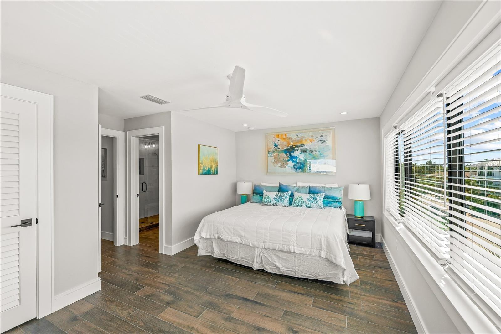 135 GRANT DR — photo 22