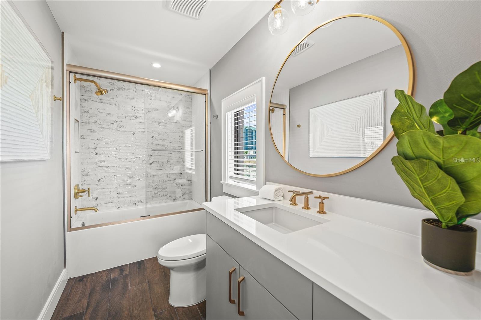 135 GRANT DR — photo 33