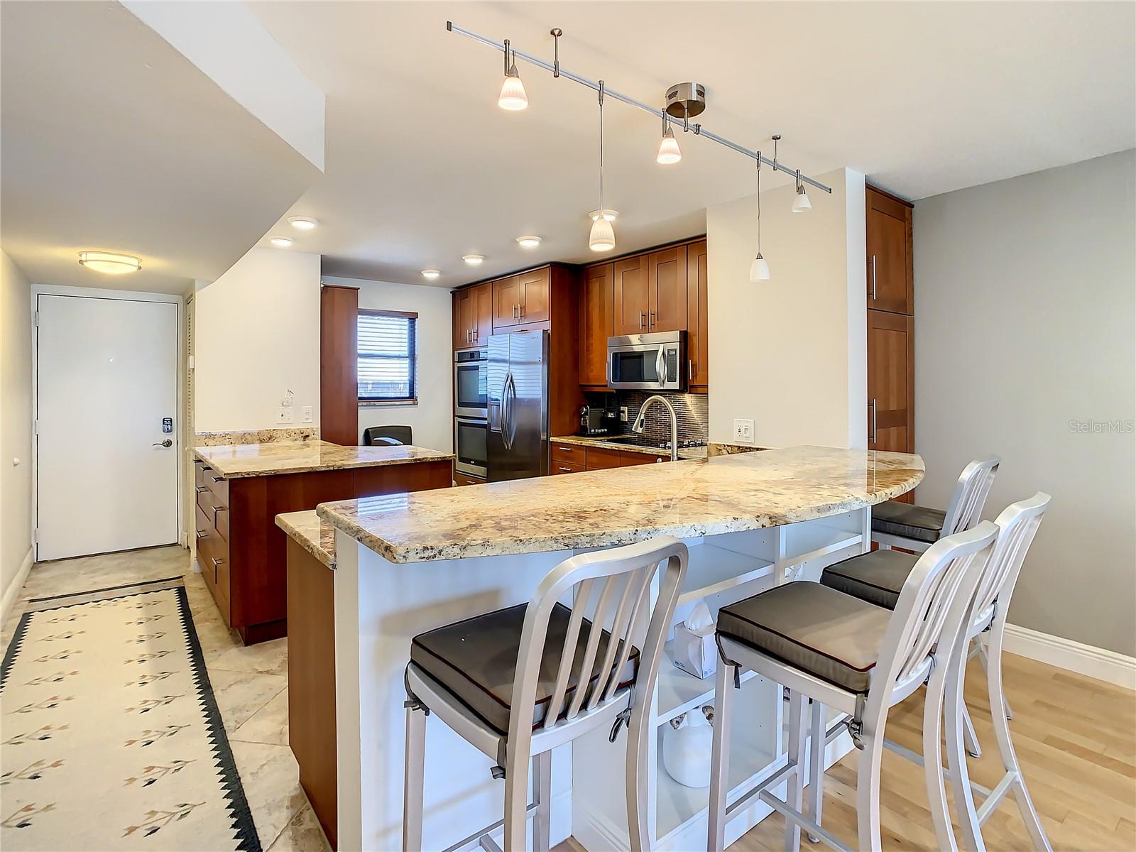 18304 GULF BLVD #516 — photo 3