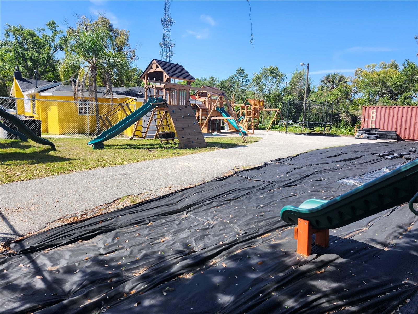 1901 W SLIGH AVE — photo 16