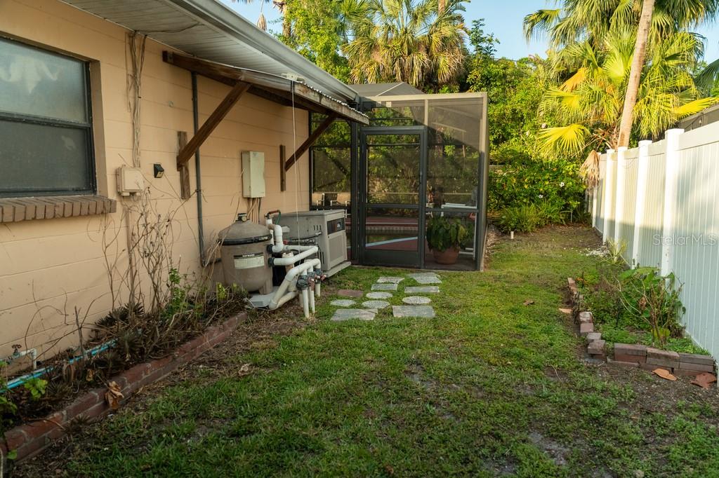631 LUZON AVE — photo 5