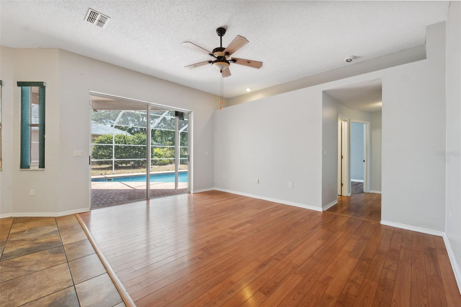 9104 WATER HAZARD DR — photo 21