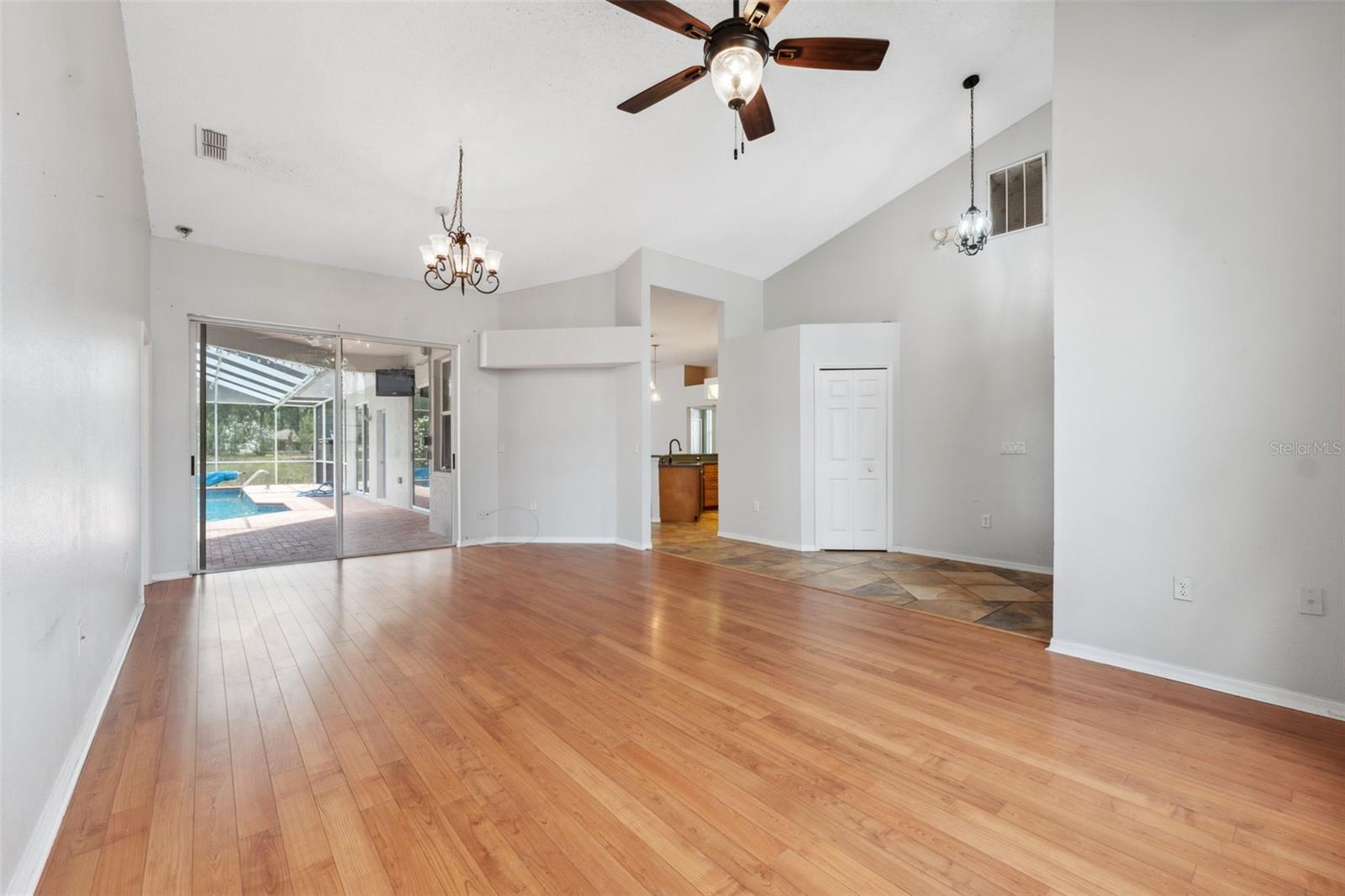 9104 WATER HAZARD DR — photo 11