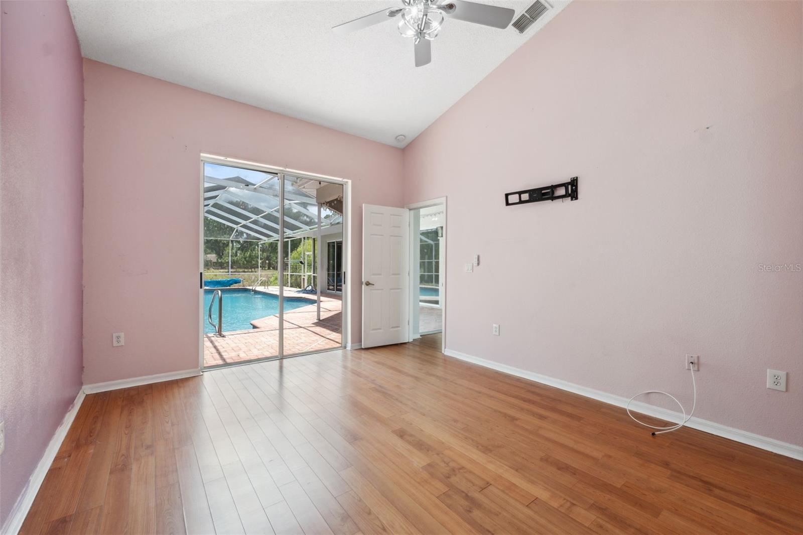 9104 WATER HAZARD DR — photo 22