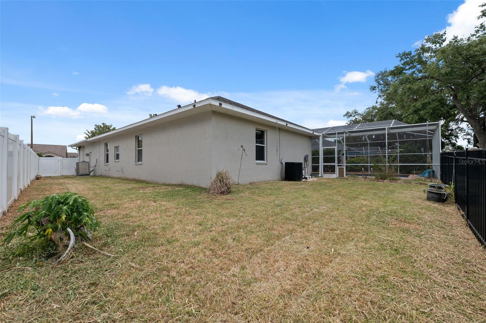 9104 WATER HAZARD DR — photo 43