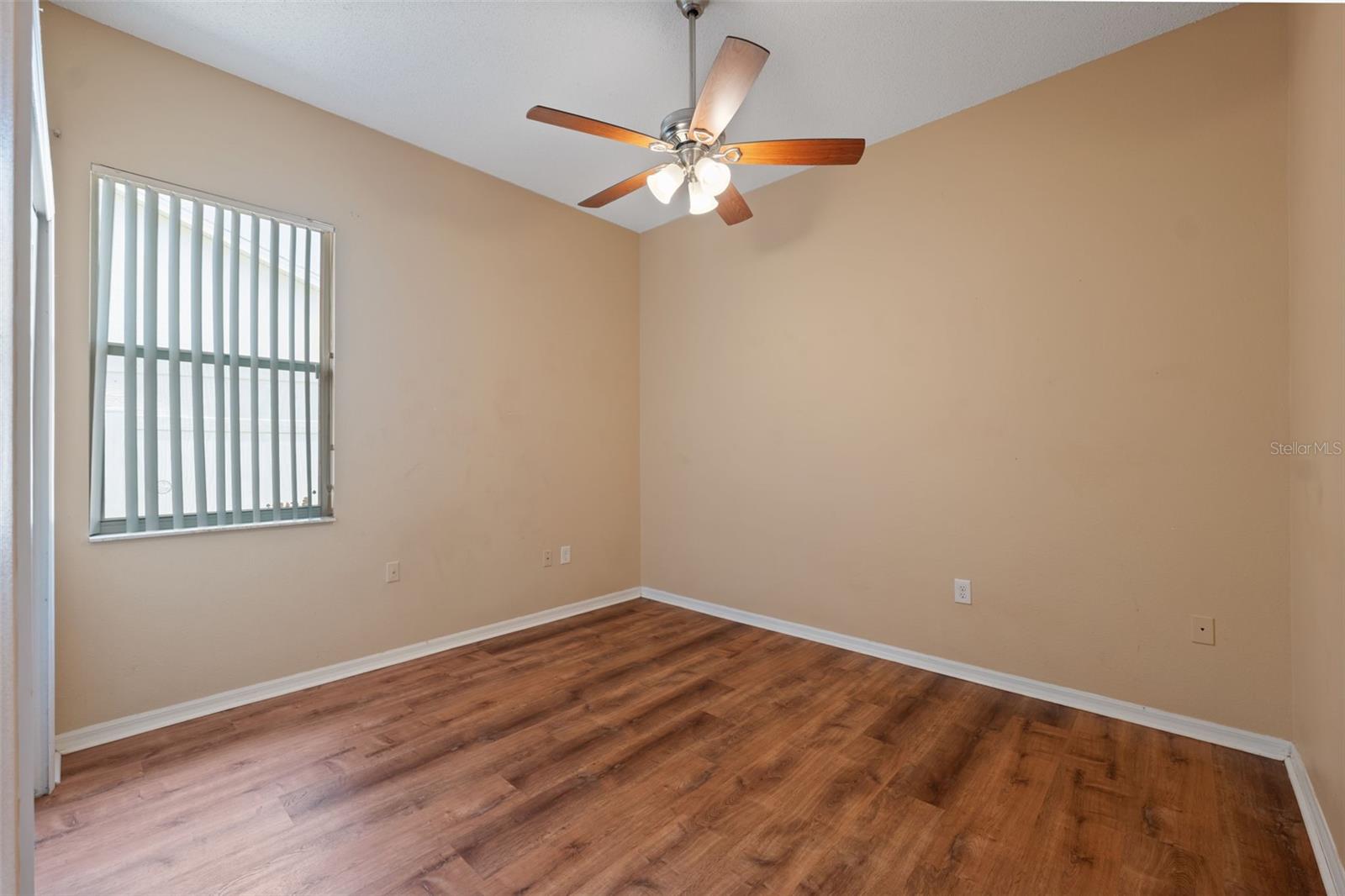 9104 WATER HAZARD DR — photo 35