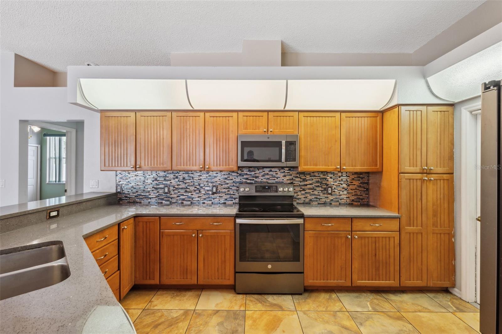 9104 WATER HAZARD DR — photo 16