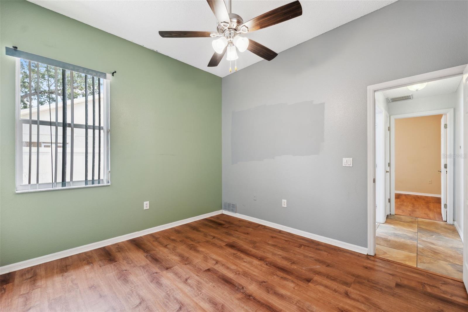 9104 WATER HAZARD DR — photo 32