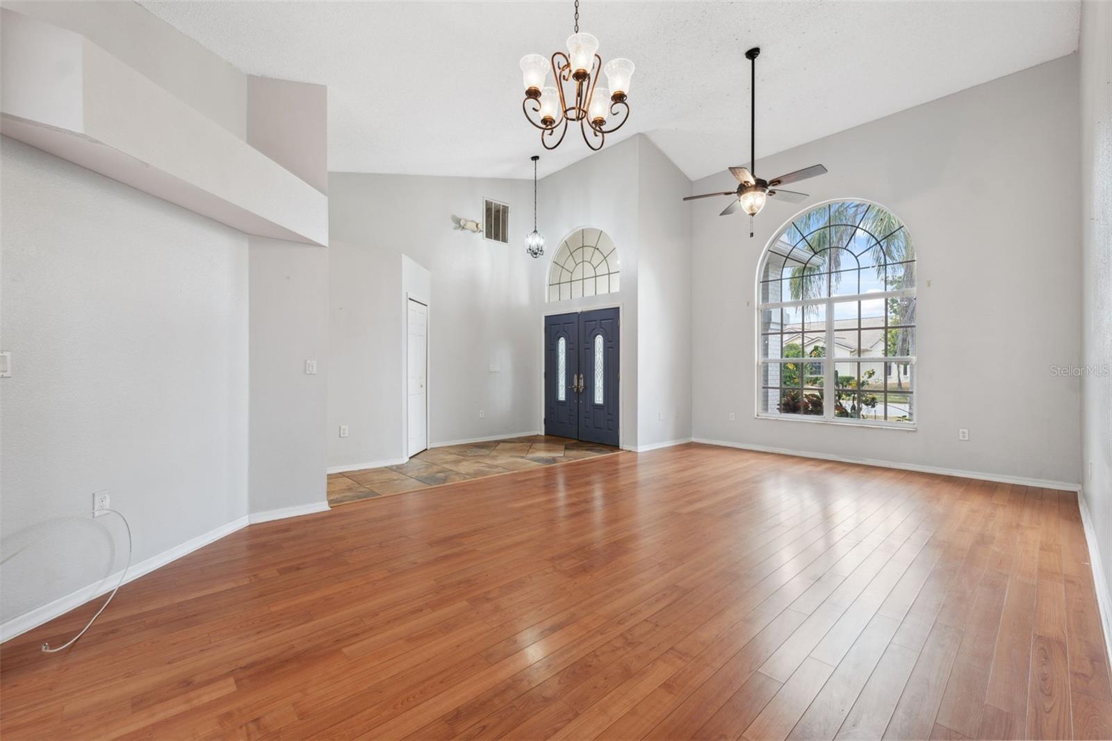 9104 WATER HAZARD DR — photo 10