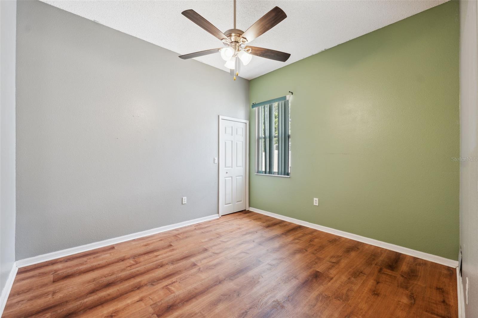 9104 WATER HAZARD DR — photo 31