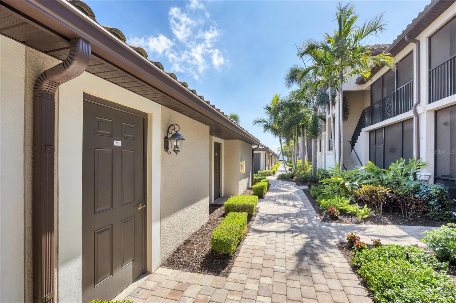 5624 PALMER CIR #105 — photo 3