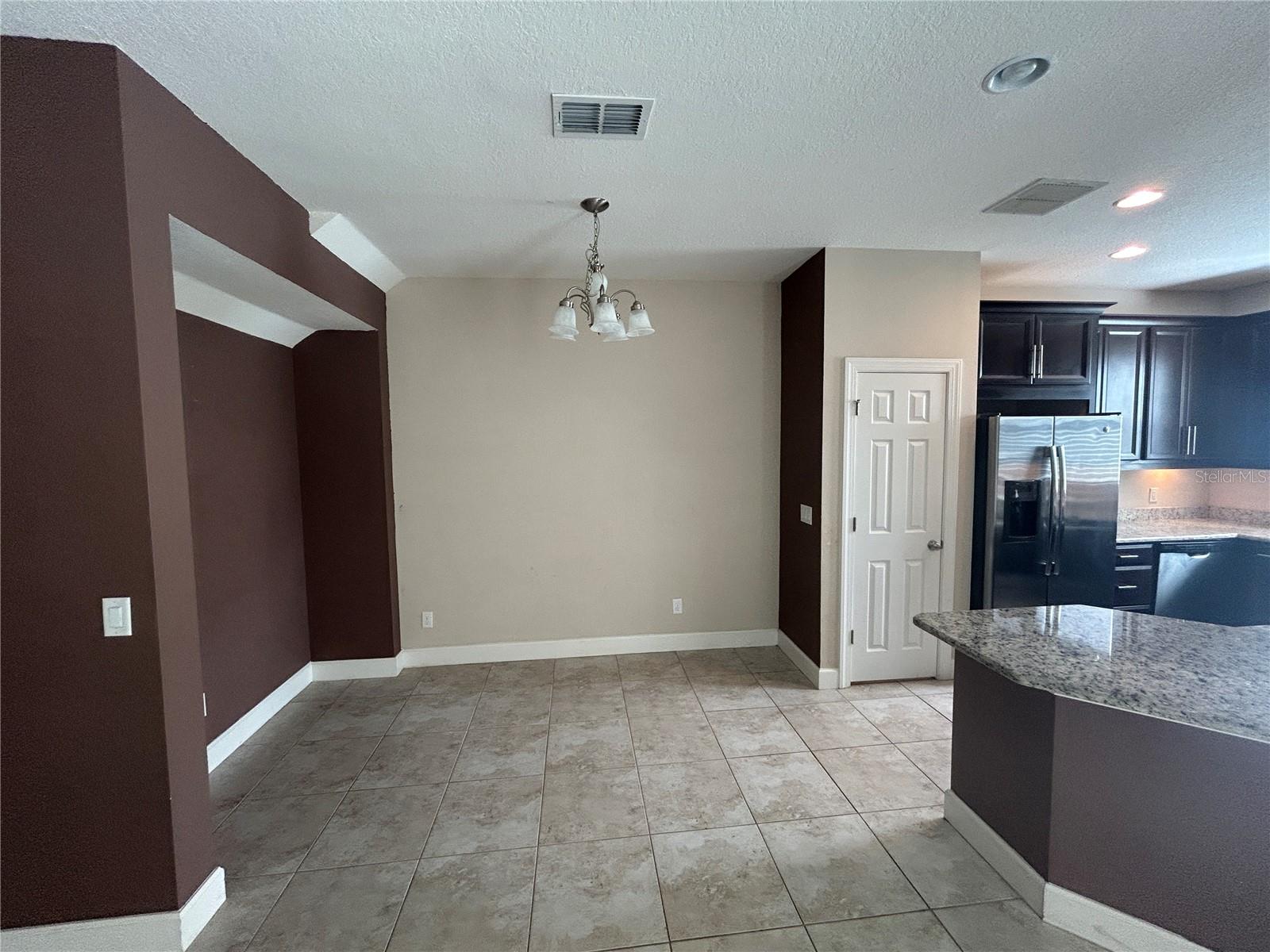 403 E TUSCAN LN E — photo 5