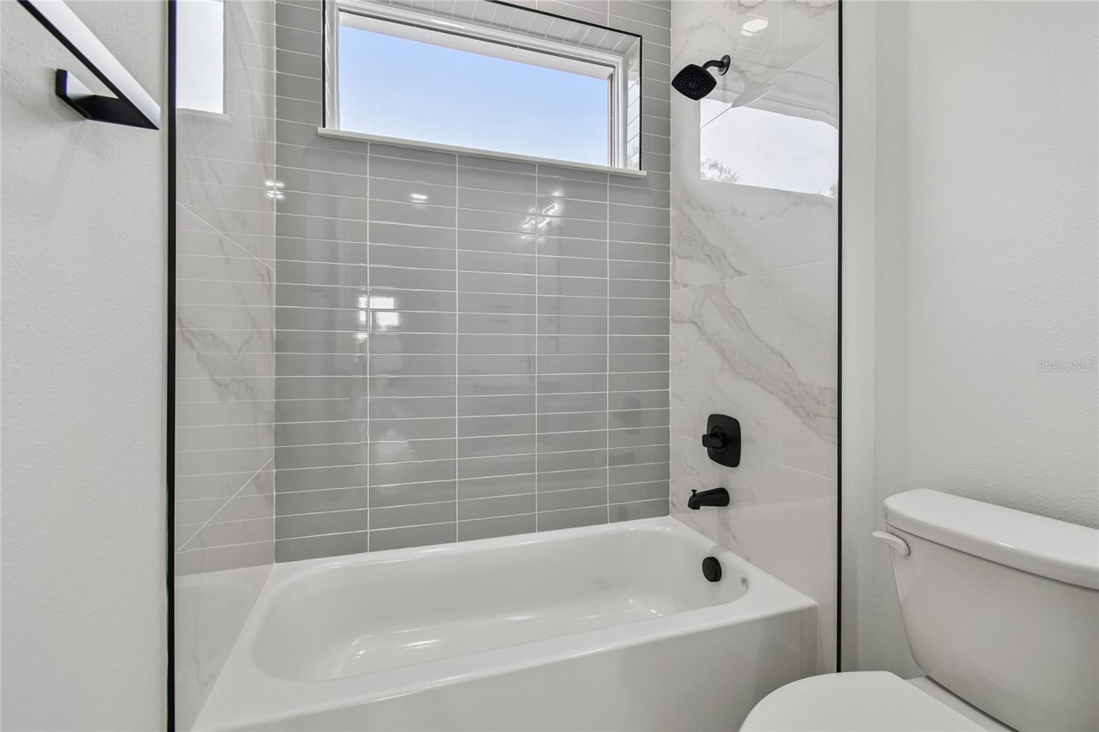 5406 N PERSHING PL — photo 42