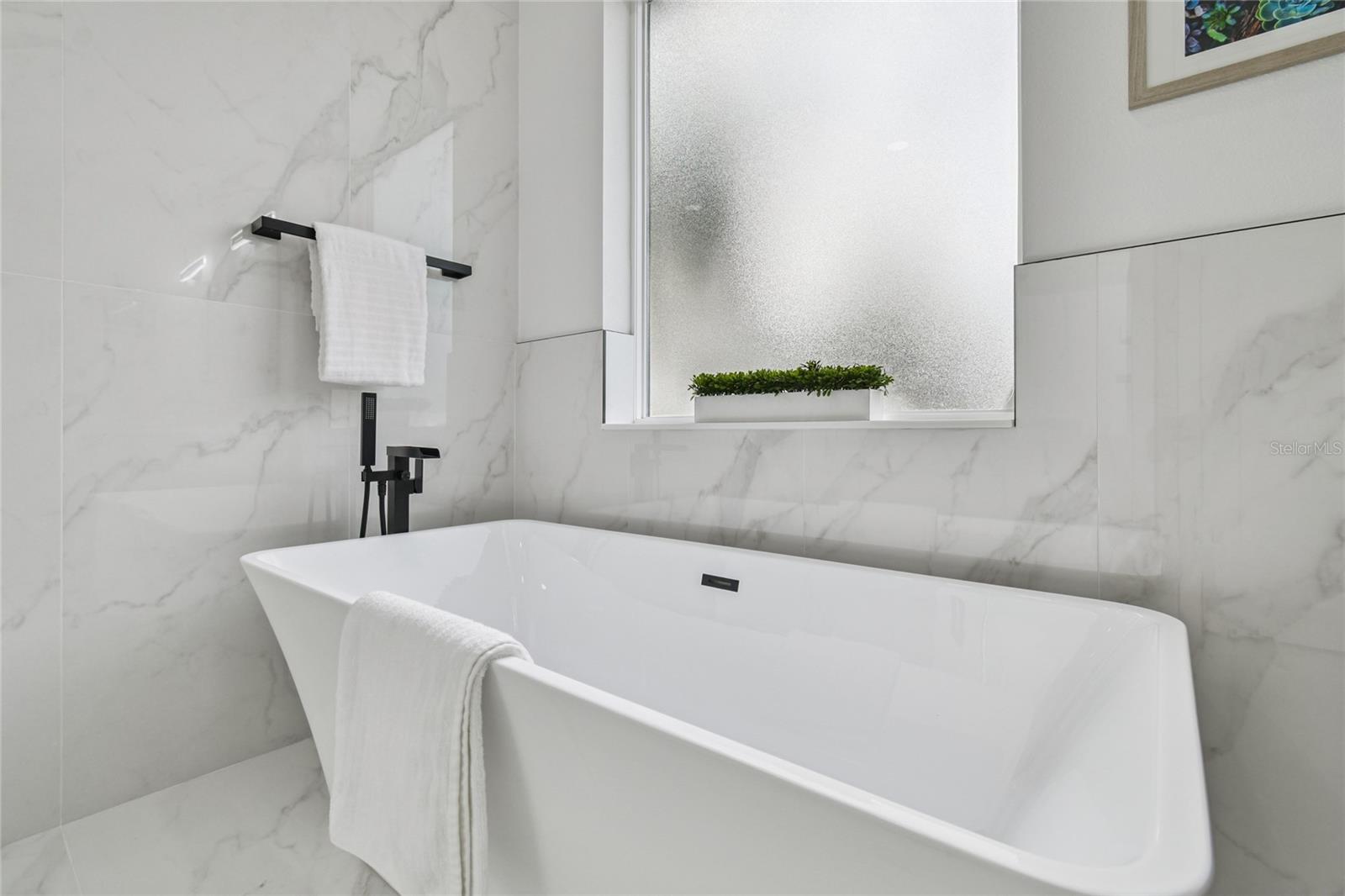 5406 N PERSHING PL — photo 22