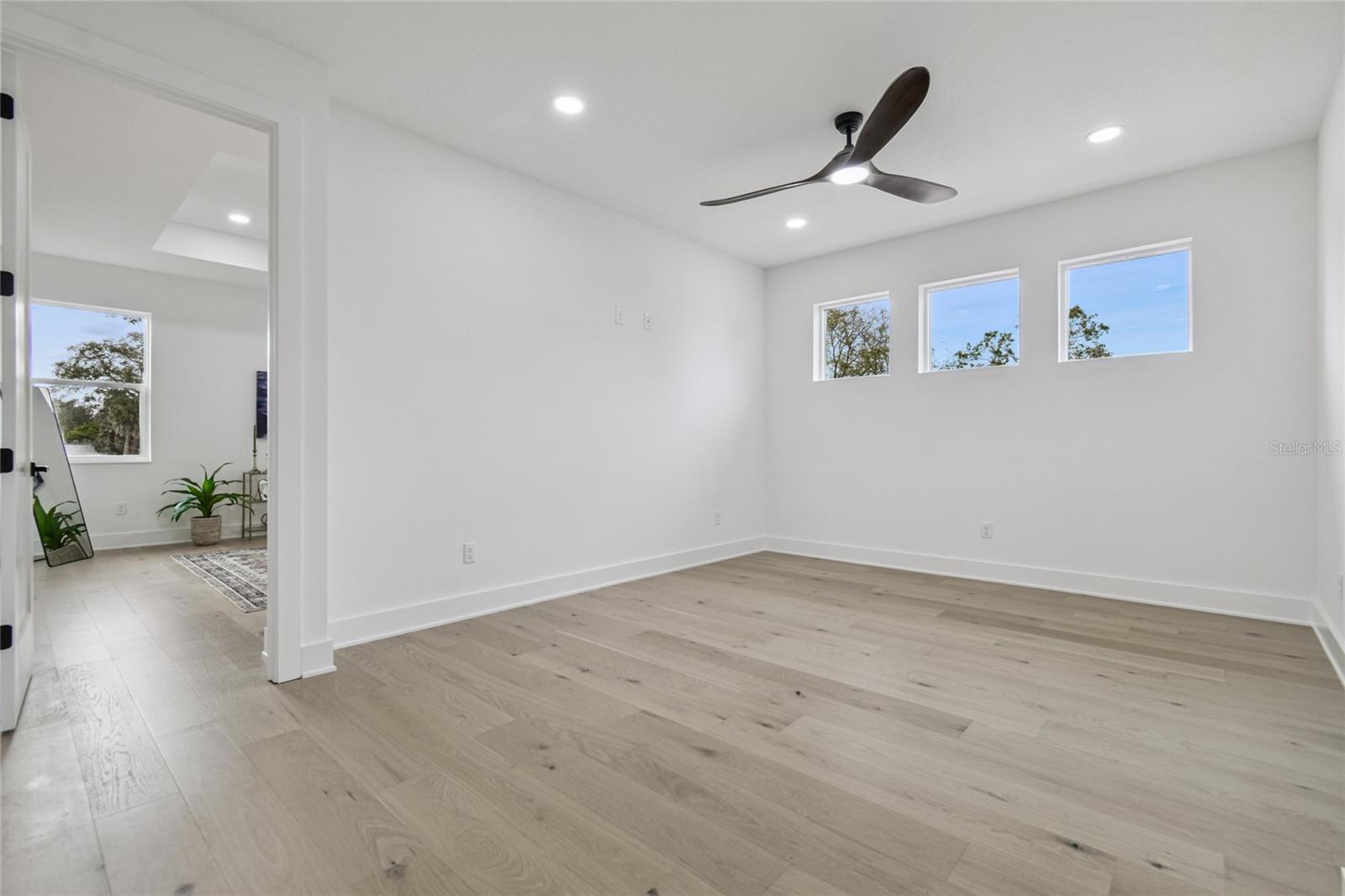 5406 N PERSHING PL — photo 36