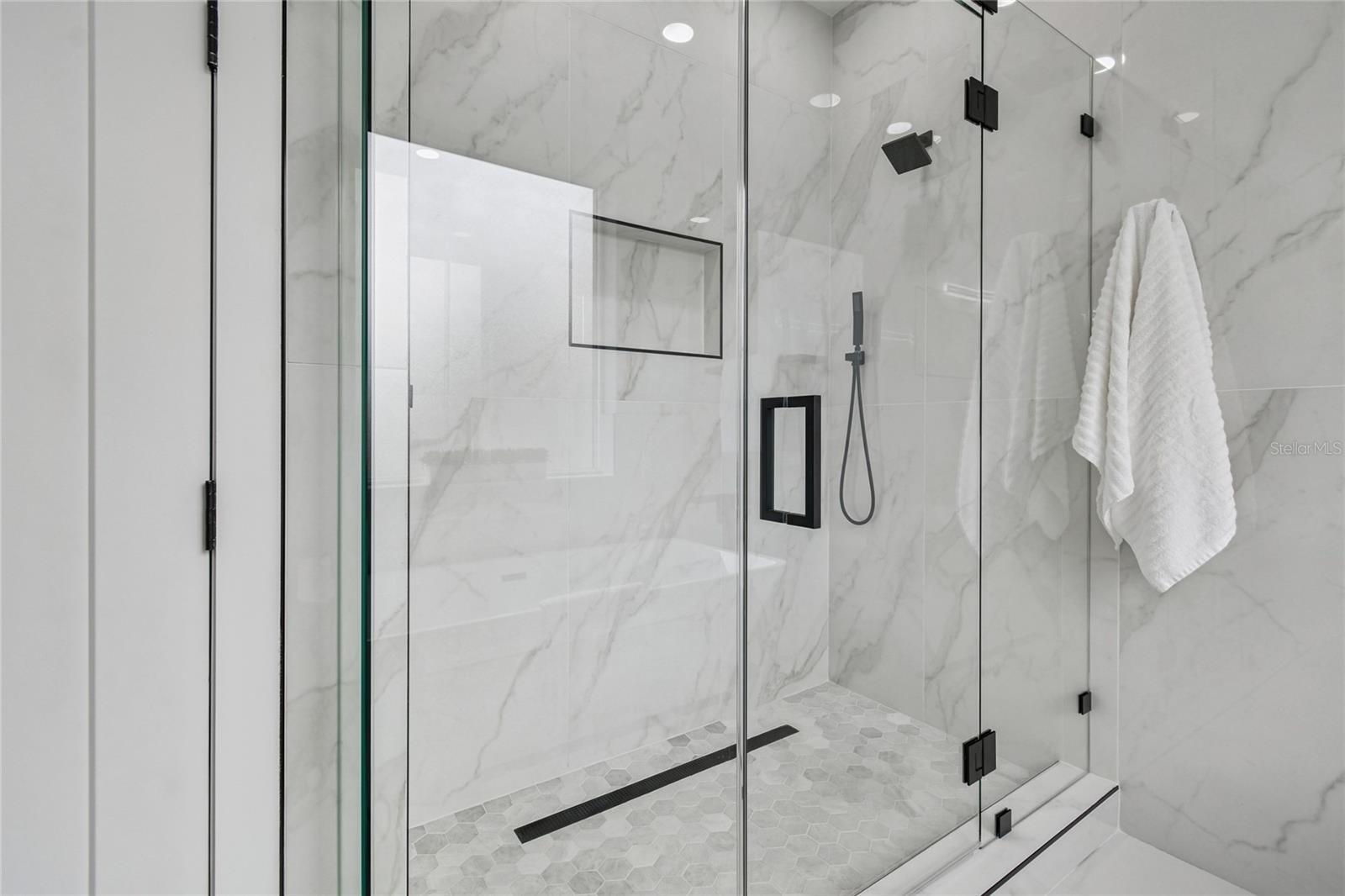 5406 N PERSHING PL — photo 24