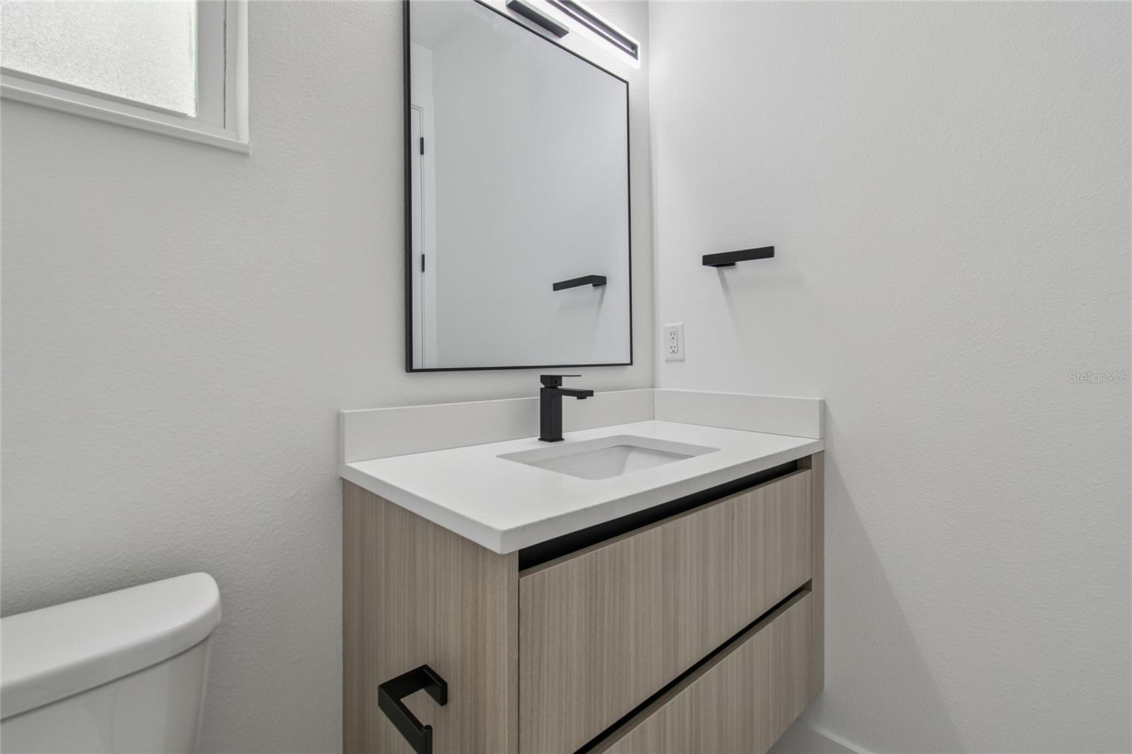 5406 N PERSHING PL — photo 32