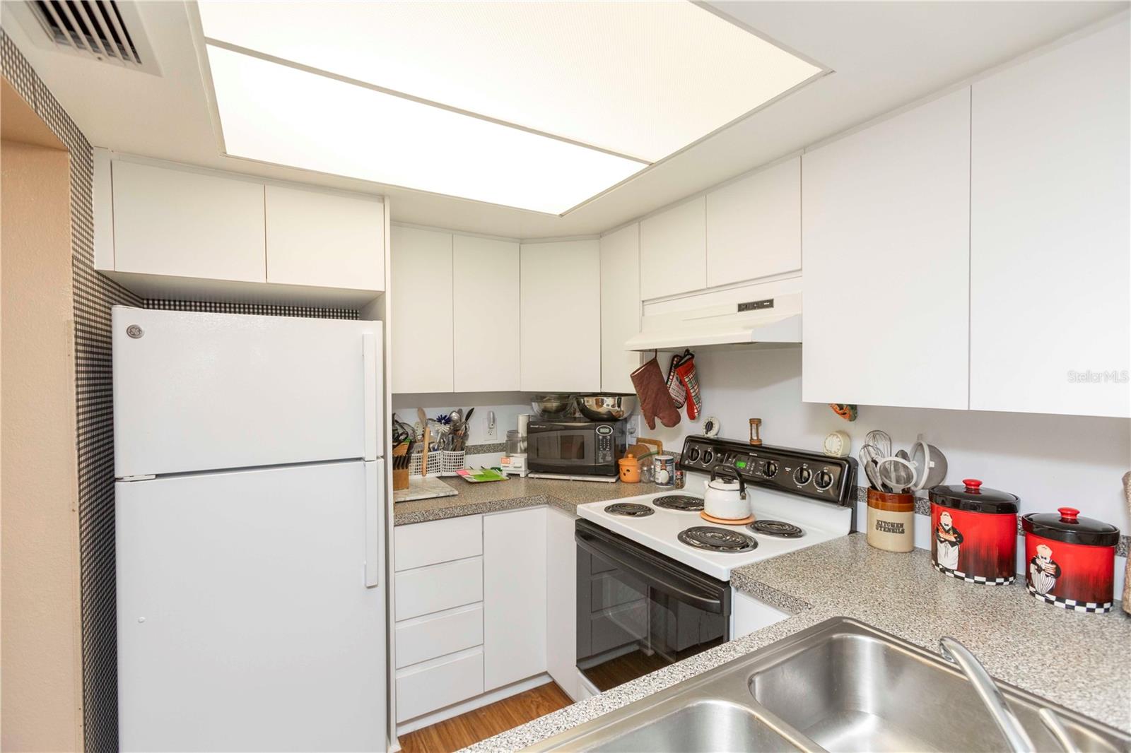 4726 MARINE PKWY #201 — photo 4