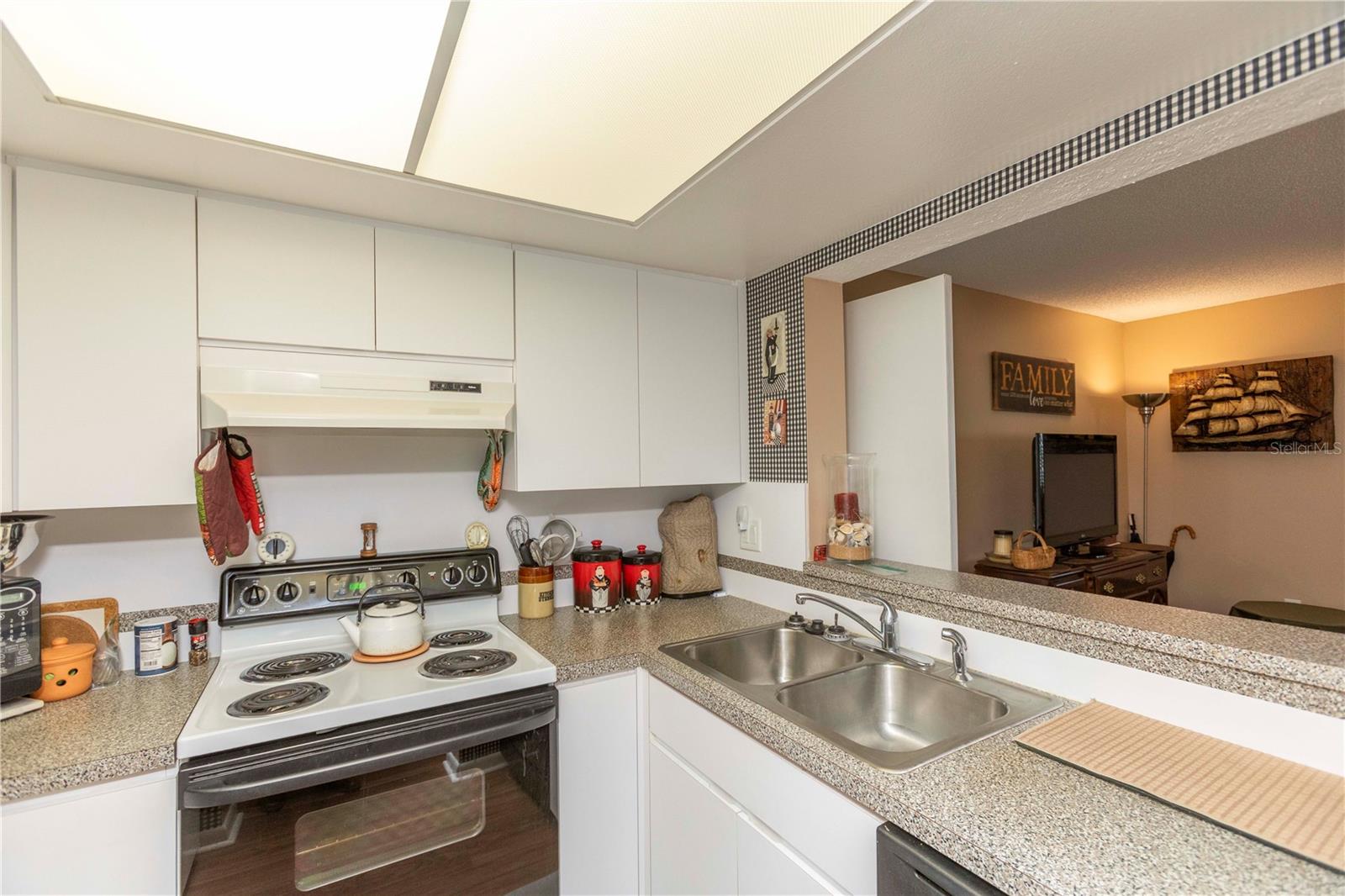 4726 MARINE PKWY #201 — photo 3