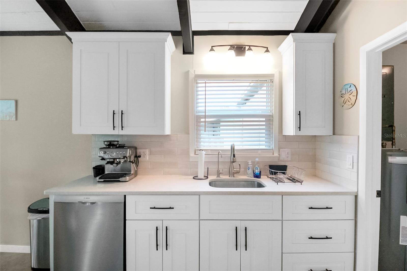 5824 WILDWOOD AVE — photo 34