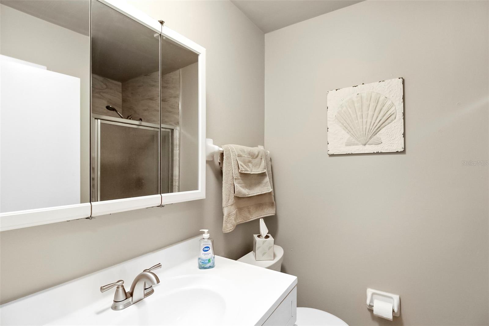 5824 WILDWOOD AVE — photo 14