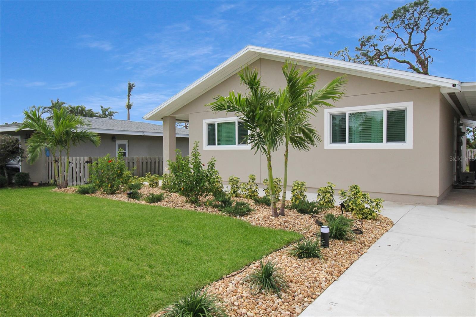 5824 WILDWOOD AVE — photo 3