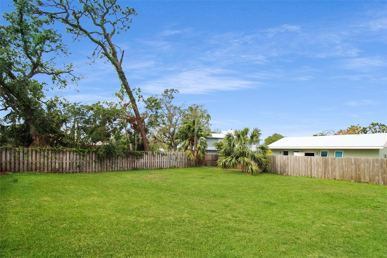 5824 WILDWOOD AVE — photo 43