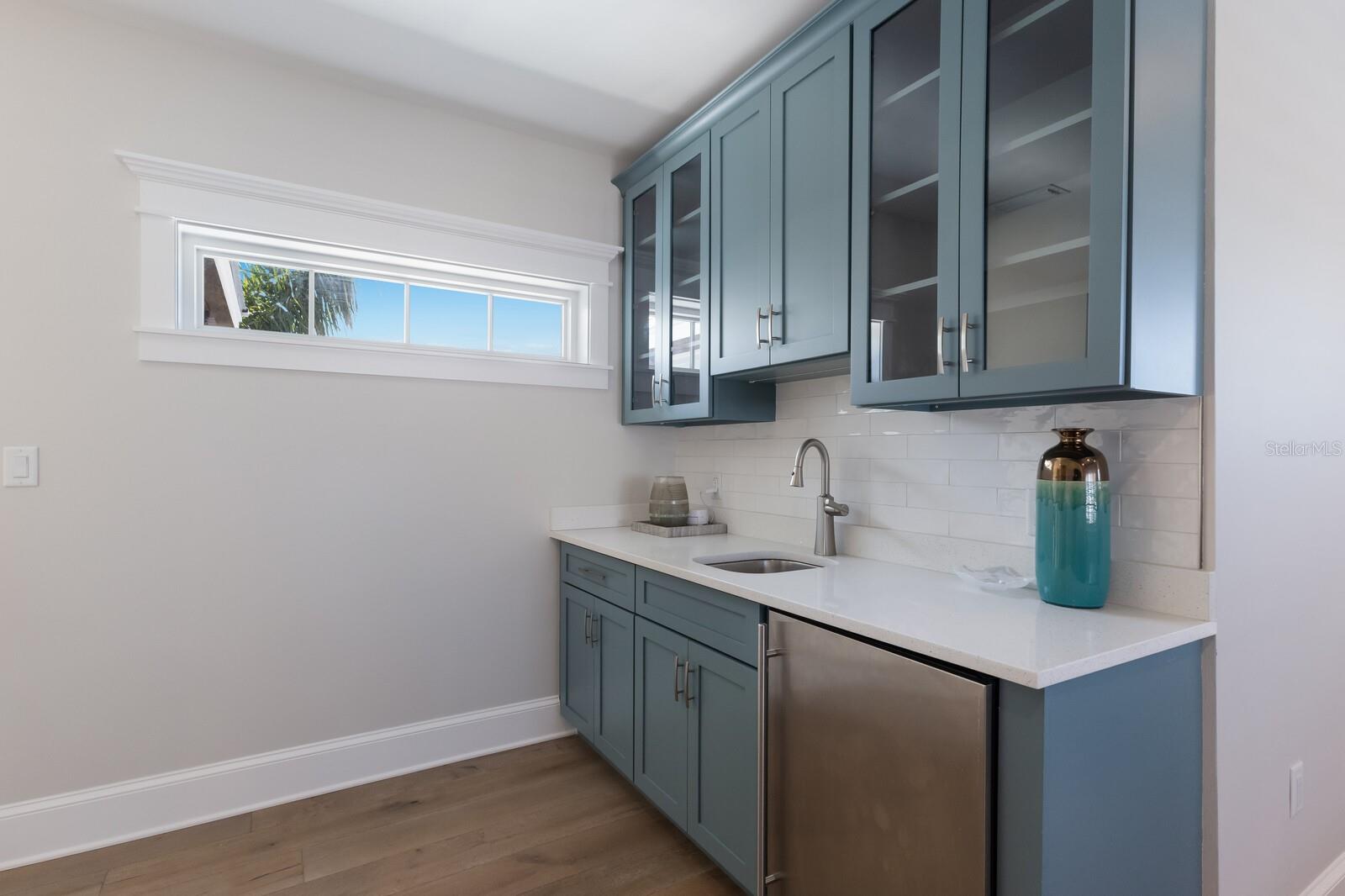 222 WILLOW AVE — photo 35
